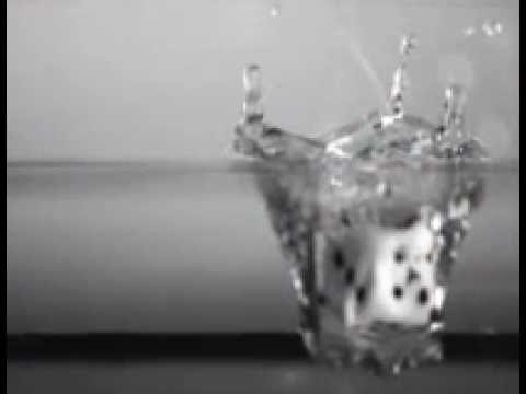 Würfel ins Wasser (FOTOGRAFIE)