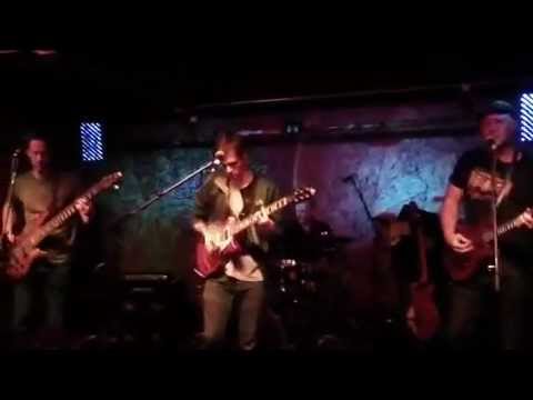 Leavin' Town - The Looters