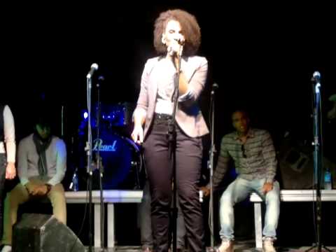 Raíz Coral - Perfume - Paloma Possi - Rio de Janeiro