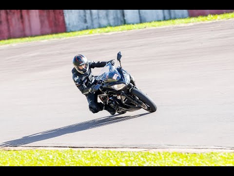 Pau na R1 - Track day Ninja 650 - Autódromo de Guaporé