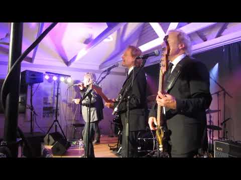 The Roosters   Torben Lendager   All I have to do is dream.