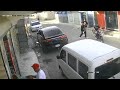 Captado En Cámara Instante En Que Ladrón Armado Roba Cadena A Hombre