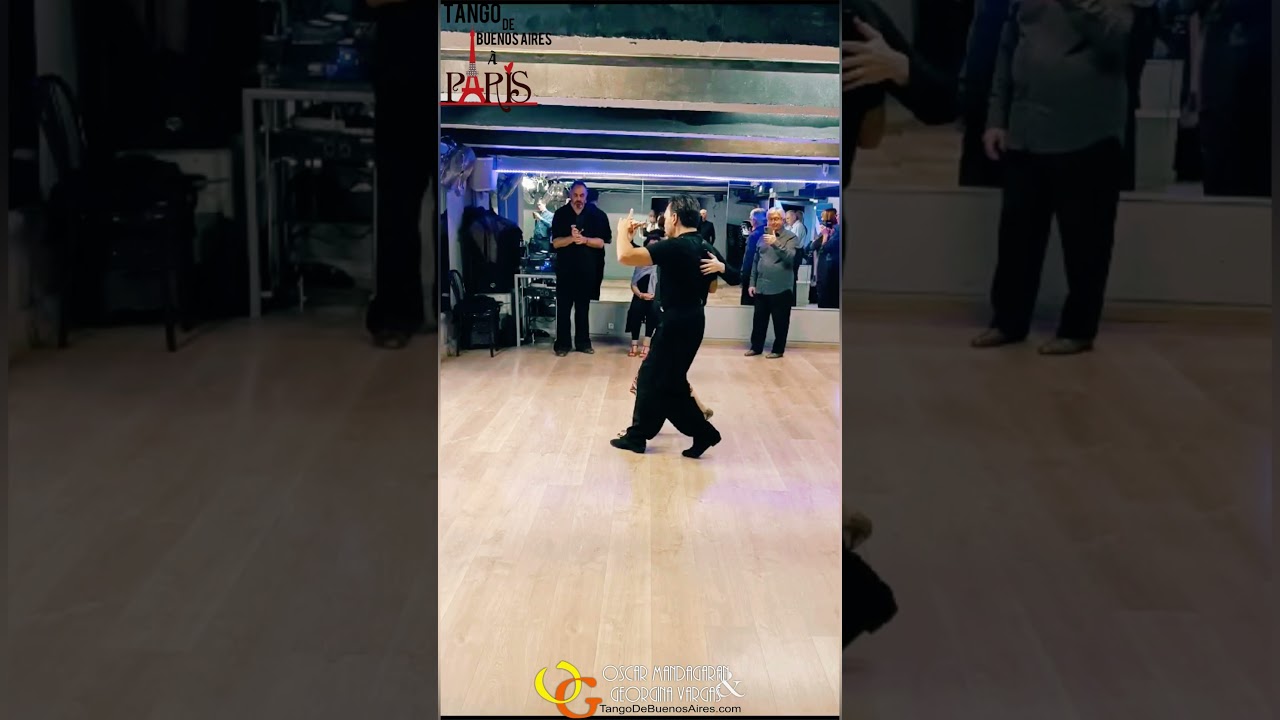 Musicality demo circular walk with entradas #tango online lesson 4/12/2023 Georgina Oscar Mandagaran