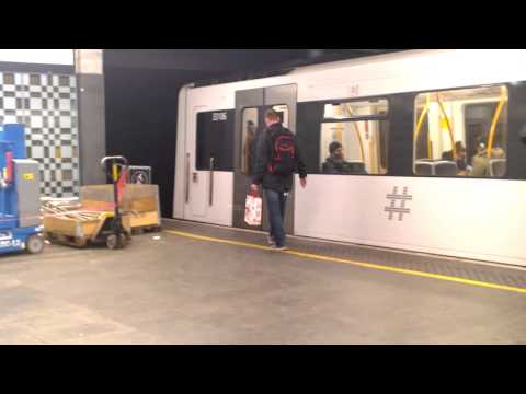 MX3000 line 5 & 6 arriving and departing Jernbanetorget / Oslo metro