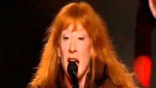 Loreena Mckennitt - The mummers dance LIVE (lyrics)
