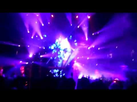 Datsik-Reptile Vs Jump Around