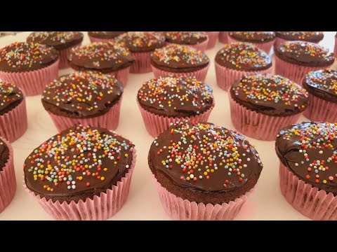 Ultra Moist Chocolate Cupcakes