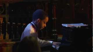 Daniel Clarke Bouchard performs classique-jazz