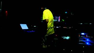 preview picture of video 'ANTRO DJ EN EMINENCE.BAILANDO'
