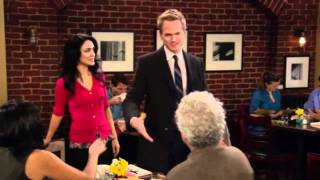 How I met your mother - Barney, in love, walks away