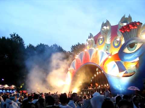 WTTF 2011 Joris Voorn & Nic Fanciulli (track id : The Tide - Mark Fanciulli (Joris Voorn Remix)