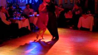 Alejandro Hermida y Paulina Cazabon, Tango-vals