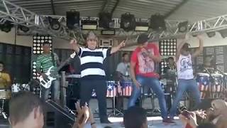 preview picture of video 'festejos de santo inacio 2013 , Vereador de wall ferraz da Show no Palco Do country Club, Chica Égua'