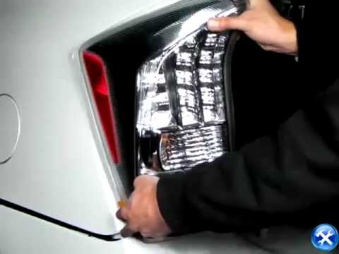 2010-2012 Toyota Prius Rear Tail Light Installation