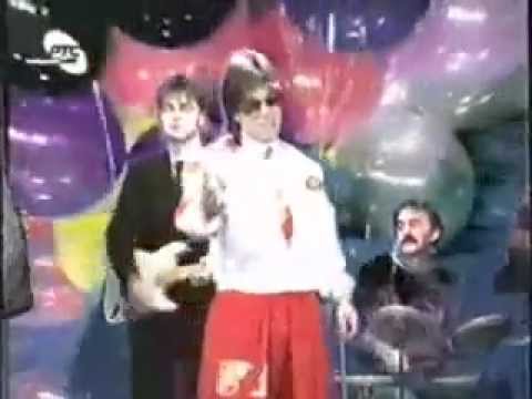 Saša Popović i Željko Mitrović - Rođena si da mi budeš devojka