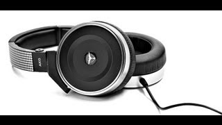 Video thumbnail for Pt. 2/3 Tiesto by AKG K167 Review by Hi-Fi Insider
