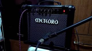 Video thumbnail for Review Music Vaz: Amplificador Meteoro Nitrous Drive 30W by Víctor Vaz