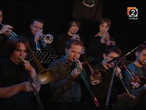 Braco Doblekar Big band DOM & Nina Strnad - Love is here to stay