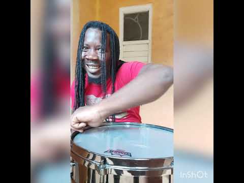 Reggea snare tuning tutorial,how a reggea snare should sound.