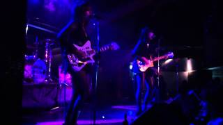 Dum Dum Girls - Heartbeat @Auditorium Flog 29/03/12