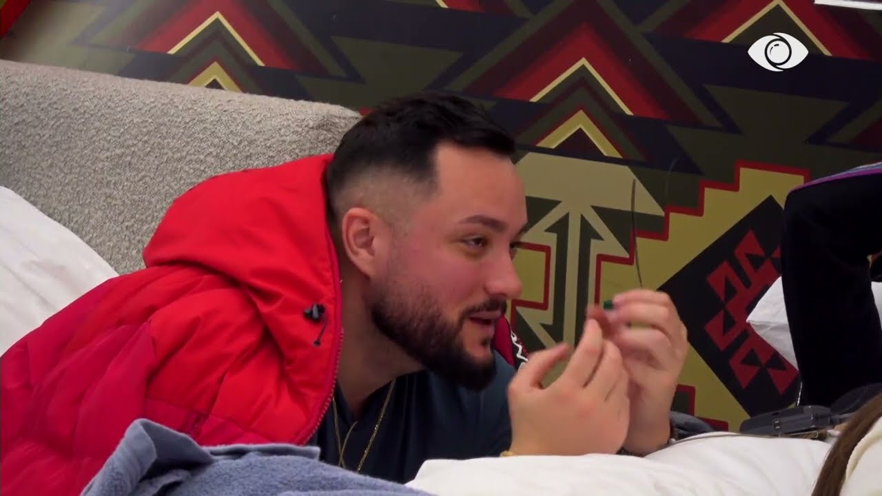 “Çfarë të pëlqen te Erjola?”/ Silvi-banorëve: Më pëlqen, energjia, aparenca…