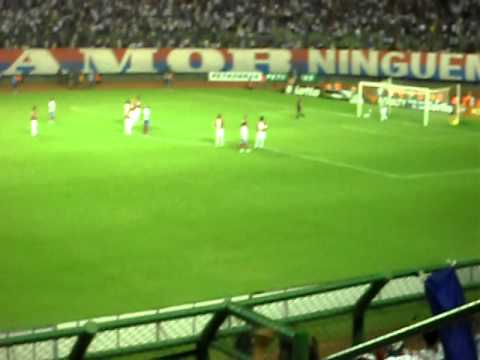 Bahia 3 X 0 Portuguesa - Penalti cobrado por Jael 13-11-2010