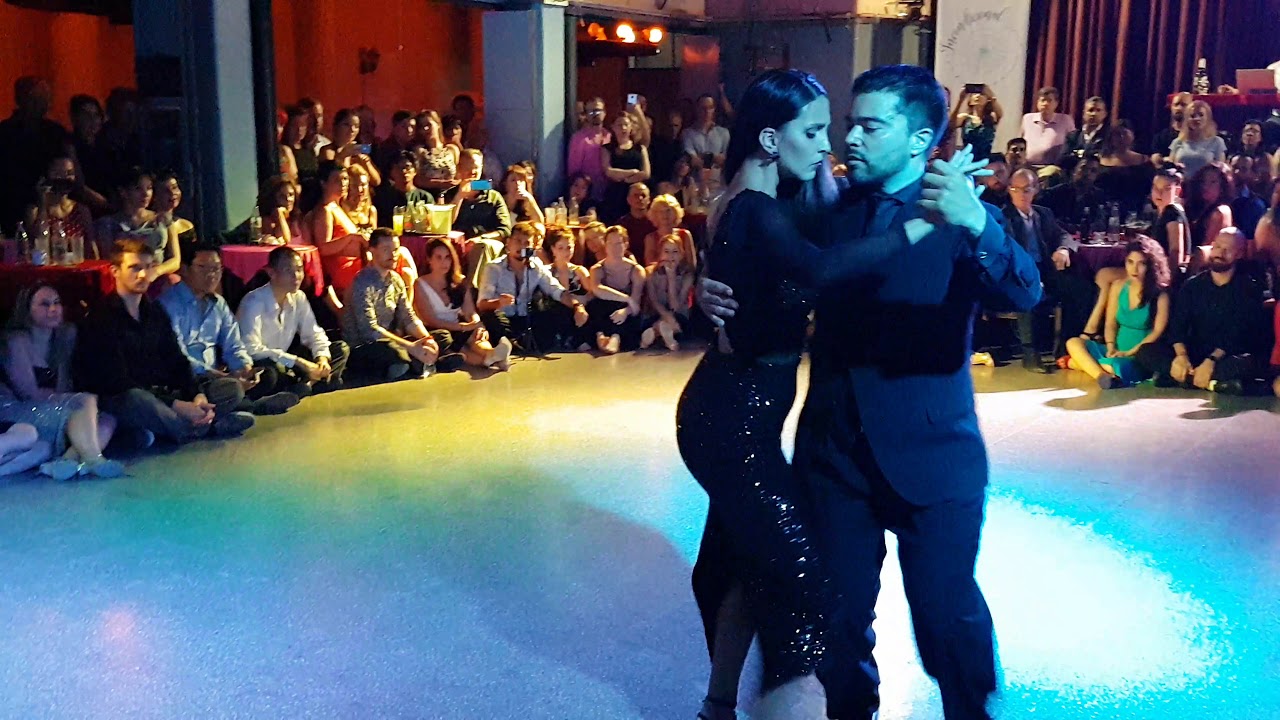 Magdalena Valdez y Cristhian Sosa. Argentina Tango Salón Festival en Viva La Pepa Milonga (1/2)