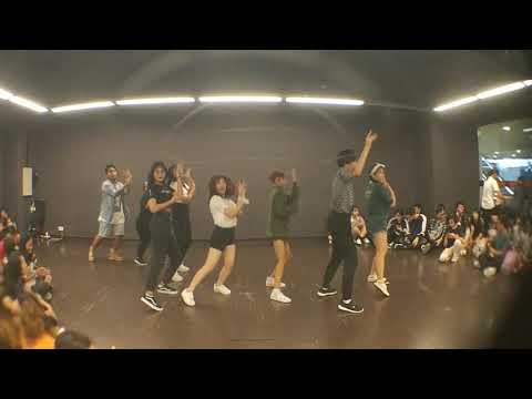 KPOP Dance Off Vol 104: WekiMeki - Crush