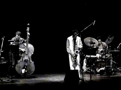 Joe Henderson, Charlie Haden & Al Foster - Round Midnight  (T.Monk) – 1989