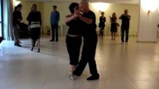 LacenoTango Clase de Tango fantasia con Jorge Firpo e Paola Perez.