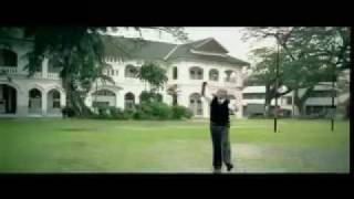 Himesh Reshammiya sells himself