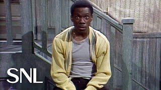 Mister Robinson&#39;s Neighborhood: Puppet Show - SNL