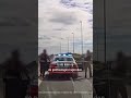 POLITIEAUTO van de weg GERAMD door VRACHTWAGENDIEF | #shorts
