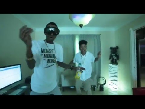 Soulja Boy & AGoff -Money (Shot by @WhoisHiDef)Produced By Zaytoven