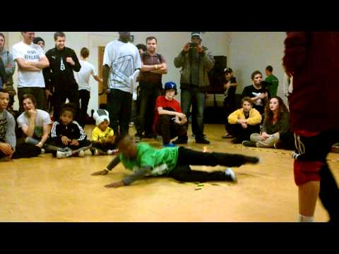 Da B-boy/girl Cyphers - Birmingham Breakfest 2011 (10