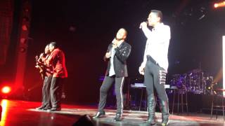 The Jacksons live in Paris: &quot;Push Me Away&quot; &amp; &quot;Man of War&quot;
