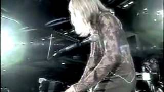 Donna Lewis performing &quot;Will Love Grow&quot; live at the Commonwealth Games in Malaysia