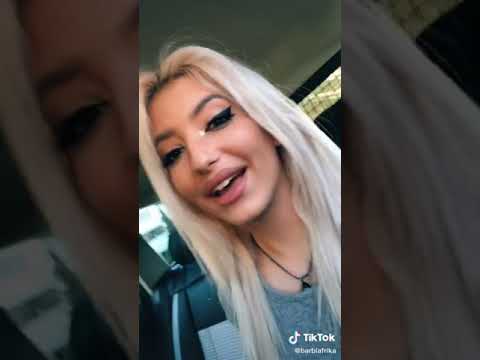 Barbie Afrika otkrila kako mozemo da je sretnwmo na ulici