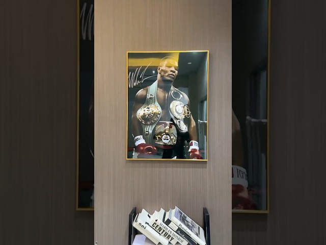 Vídeo relacionado con Artery8 The Contender Boxing Heavyweight Champion of The World Action Artwork Man Cave Artwork Framed Wall Art Print 18X24 Inch