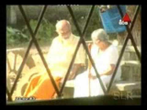 Amma..!!  Thaththaa....!!