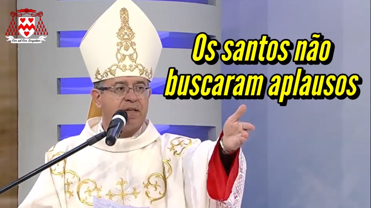 “Cuidado com as figuras que dentro da Igreja tudo fazem para ter os aplausos do mundo” (Dom Falcão)