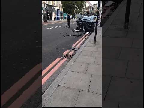 Accident on Stoke Newington high street 13/923