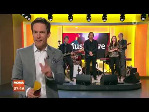 RUNRIG EARLY MORNING TV PERFORMANCE IN GERMANY WHILE ON THE FINAL MILE TOUR