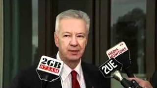 Cameron attacks newspaper over coup report