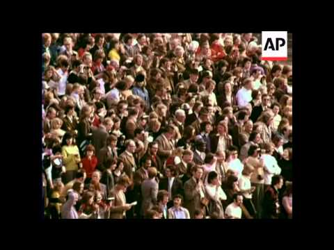 GRAND NATIONAL  - COLOUR