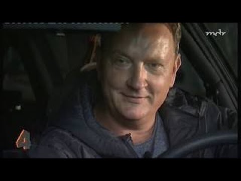 MD.REPORTAGE Ersatzteile - Ein Tag auf dem Schrottplatz: Andreas auf Schatzsuche