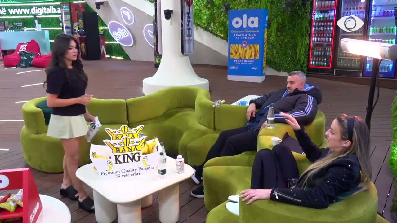 Mund të ta jap dorën nëse do/ Greta i drejtohet Juelës, banorja e refuzon