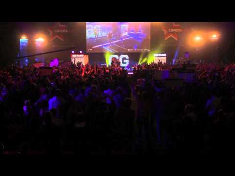 Amazing crowd reaction when NaNiwa beat Jaedong at Dreamhack Open Stockholm