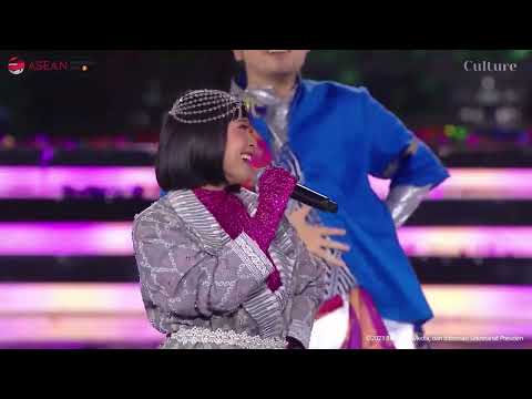 "DANCING QUEEN" |  Gala Dinner KTT ke-43 ASEAN