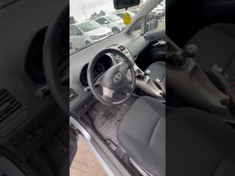 фото toyota auris i 0